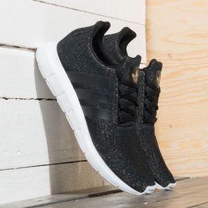 adidas swift run black gold